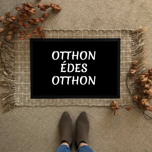 OTTHON FLAT - Egyedi lábtörlők